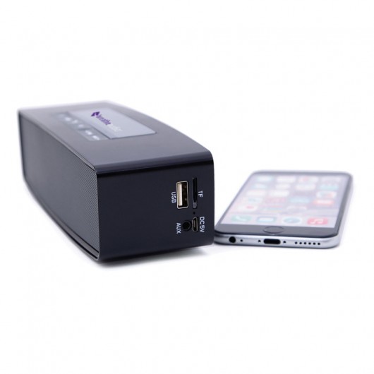 Rome Wireless Speakers Lifestyle